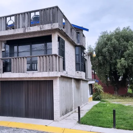 Buy this 3 bed house on Calle Pedregal in La Esperanza, 54933 San Pablo de las Salinas