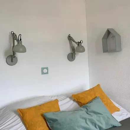 Rent this 1 bed apartment on Cap Esterel in Allée des Oliviers, 83530 Saint-Raphaël