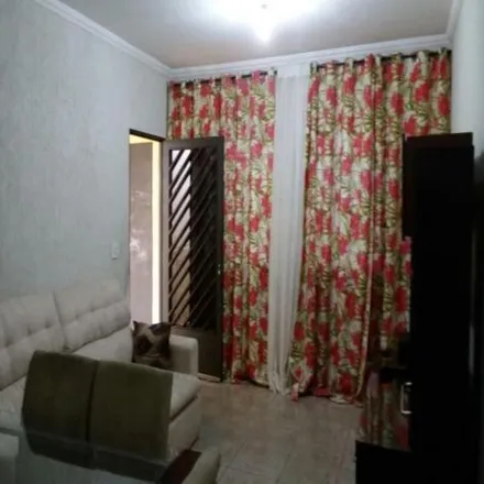 Buy this 2 bed house on Rua Lindolfo Raimundo Ribeiro in Vila Amélia, Poá - SP