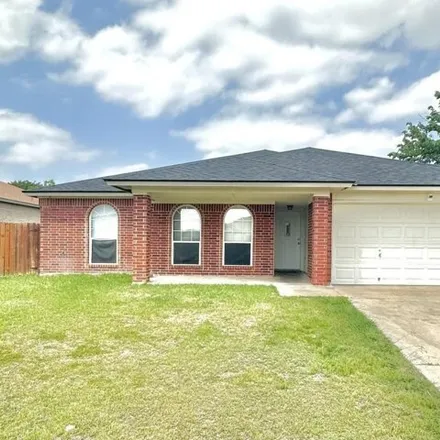 Rent this 3 bed house on 3465 Huntsman Circle in Killeen, TX 76543