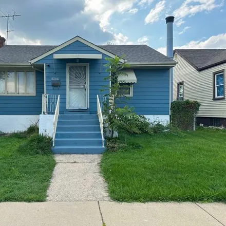 Buy this 2 bed house on 200 161st Street in Calumet City, IL 60409