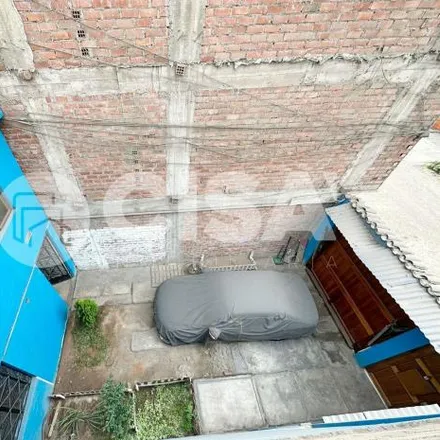 Buy this studio house on Jirón Tahuantinsuyo in San Juan de Lurigancho, Lima Metropolitan Area 15427