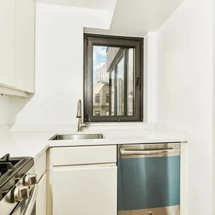 Rent this 2 bed apartment on 100 United Nations Plaza Tower in 100 1st Avenue, New York