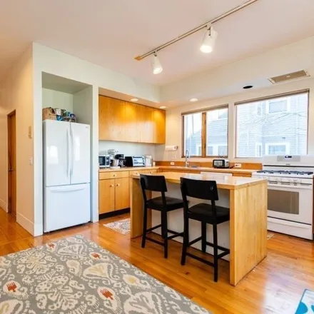 Image 3 - 42;44 Irving Street, Cambridge, MA 02143, USA - Condo for rent