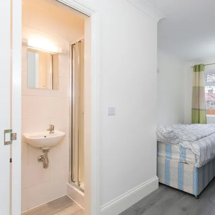 Rent this 9 bed room on The Bye in London, W3 7PQ