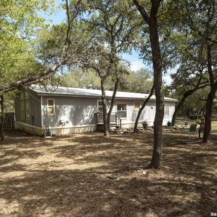 Image 3 - 2435 Cypress Gardens Boulevard, Comal County, TX 78070, USA - House for sale