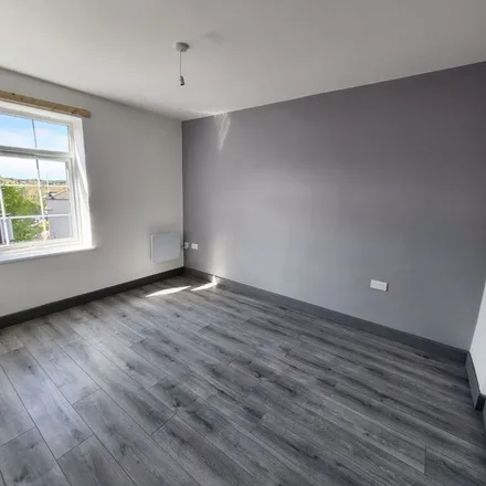 Image 1 - New Street, Quarry Bank, DY5 2BA, United Kingdom - Apartment for rent
