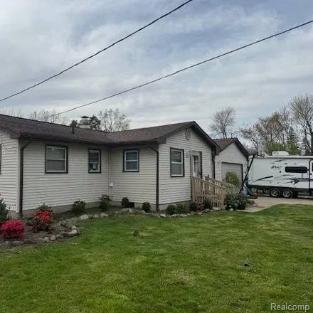 Buy this 4 bed house on Johnson Road in Genesee County, MI 48433