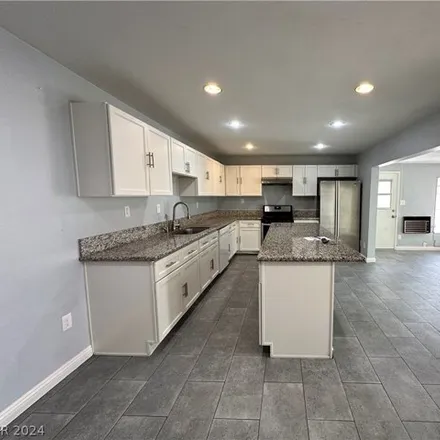 Image 8 - 6430 Whippoorwill Way, Spring Valley, NV 89103, USA - House for rent