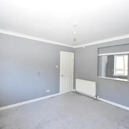 Image 5 - Killermont Road, Bearsden, G61 2JF, United Kingdom - Apartment for rent