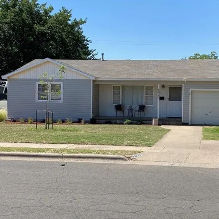 Rent this 2 bed house on 4433 37th Street in Lubbock, TX 79414