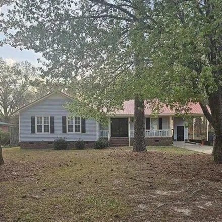 Rent this 3 bed house on 26 White Oak Drive in Smithfield, NC 27577