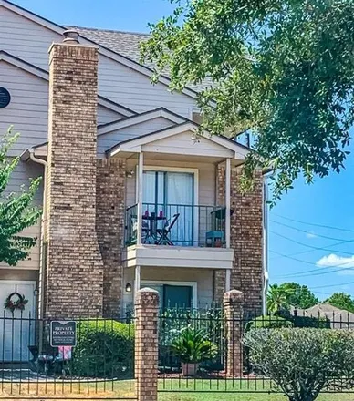Buy this 1 bed condo on 3723 Lovers Wood Lane in Harris County, TX 77014