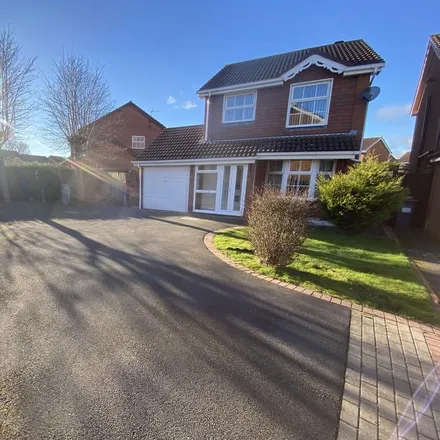 Image 1 - Chelveston Crescent, Monkspath, B91 3YH, United Kingdom - House for rent