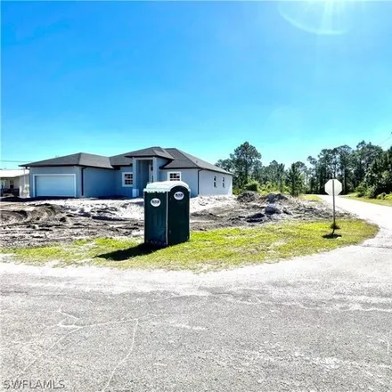 Image 3 - 575 Summit Ave S, Lehigh Acres, Florida, 33974 - House for sale