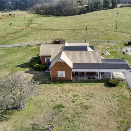 Image 3 - 434 Jake Howell Road, McMinn County, TN 37826, USA - House for sale