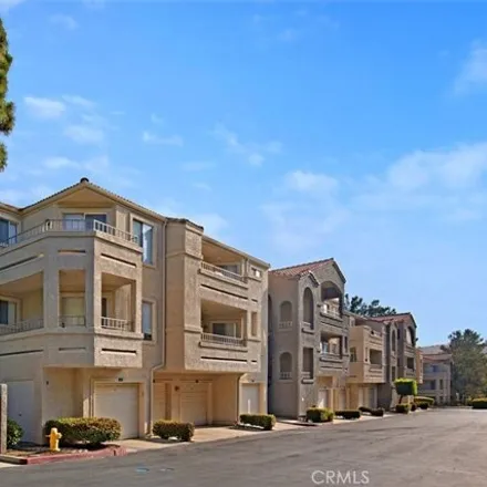 Rent this 1 bed condo on Las Colinas Circle in Corona, CA 92515