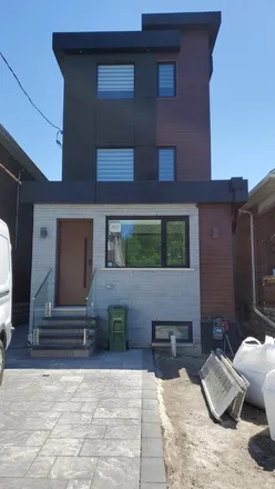 Rent this 2 bed house on Toronto in Northcliffe Village, CA