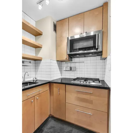 Rent this 1 bed apartment on 225 East 46th Street in New York, NY 10017