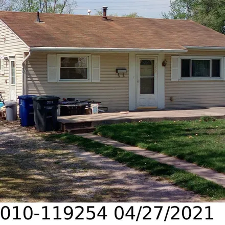 Buy this 3 bed house on 3009 Baker Hill Road in Columbus, OH 43207