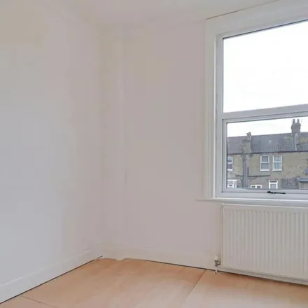 Image 9 - Norfolk Road, London, EN3 4BG, United Kingdom - Apartment for rent