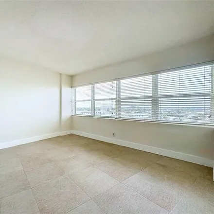 Image 8 - 3244 Northeast 28th Street, Coral Ridge, Fort Lauderdale, FL 33308, USA - Condo for rent