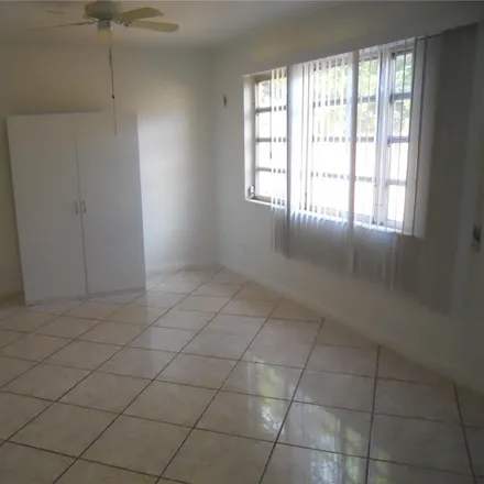 Image 7 - 620 Northwest 77th Way, Pembroke Pines, FL 33024, USA - House for rent