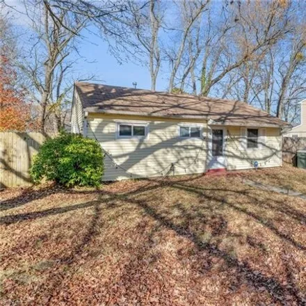 Buy this 3 bed house on 1419 Woodcrest Drive in Fordham, Hampton