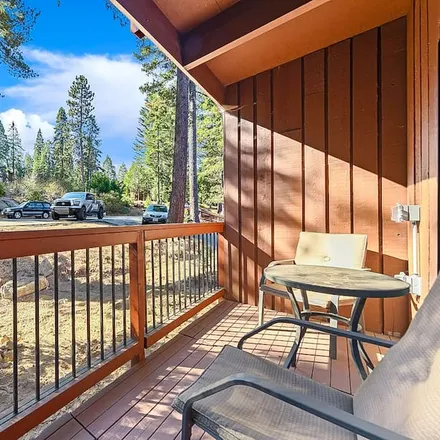Image 7 - Yosemite West, CA - Apartment for rent