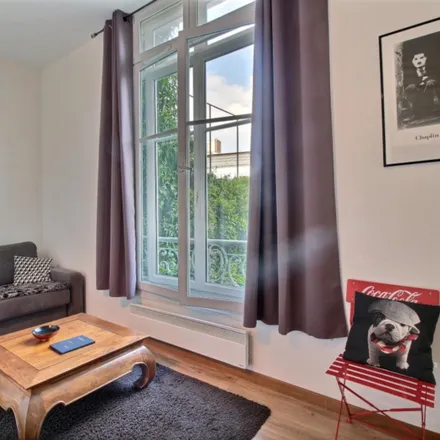 Image 6 - 76 Rue de Rome, 75008 Paris, France - Apartment for rent