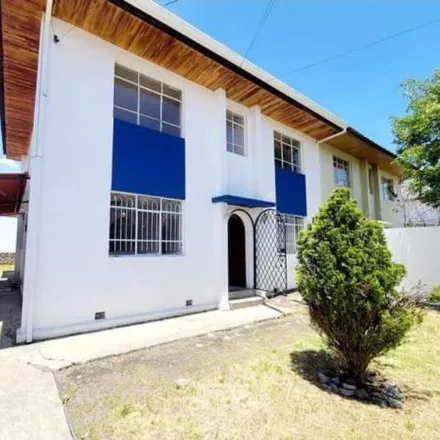 Image 2 - Villa San Carlos, Remigio Tamariz Crespo, 010203, Cuenca, Ecuador - House for rent