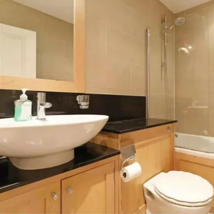Image 4 - Beverley Gate House, 97 West Hill, London, SW15 3SP, United Kingdom - Apartment for rent