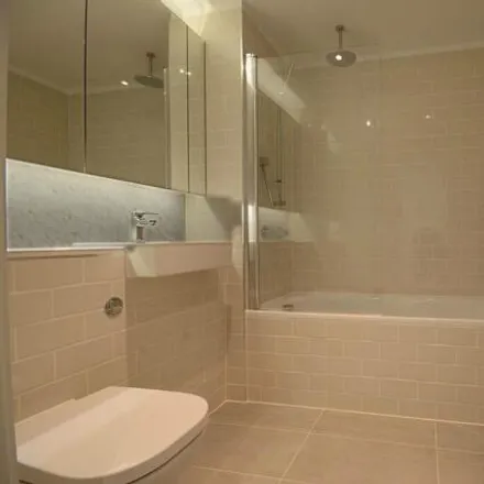 Image 6 - Stockham Court, Rodney Road, London, SE17 1FW, United Kingdom - Apartment for rent