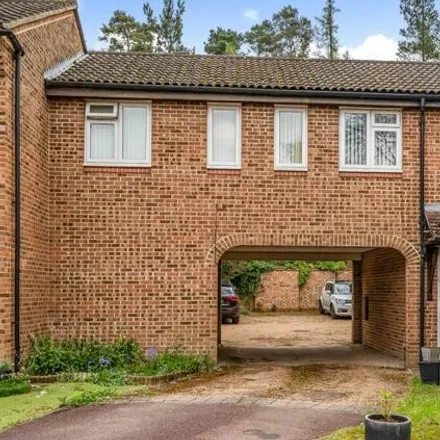 Buy this 1 bed townhouse on Froxfield Down in Bracknell Forest, RG12 9YB
