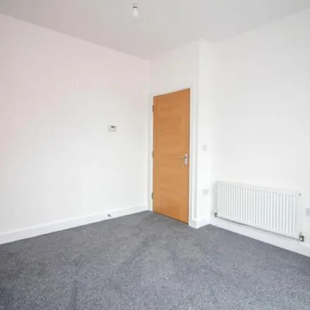 Image 7 - Oasthouse Drive, Horndean, PO8 0UF, United Kingdom - Apartment for sale
