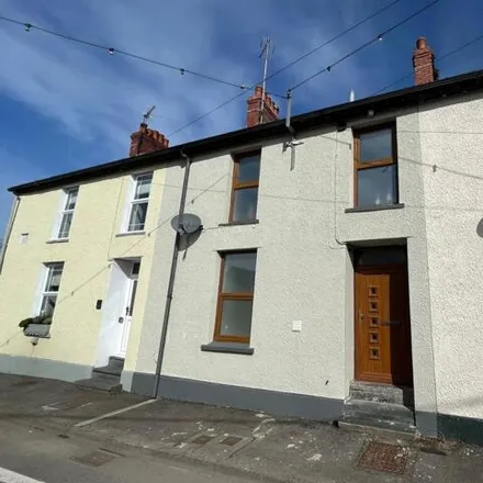 Buy this 3 bed townhouse on Premier General Stores in Lewis Street, Pontwelly