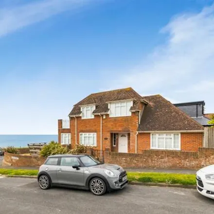 Buy this 2 bed house on Little Crescent in Rottingdean, BN2 7GU