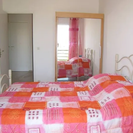 Image 5 - 83240 Cavalaire-sur-Mer, France - Apartment for rent