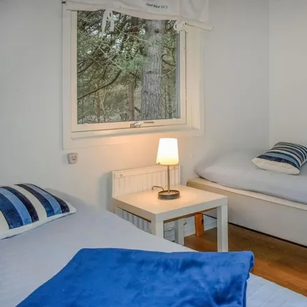 Rent this 2 bed house on Yngsjö strandbad in 296 72 Yngsjö, Sweden