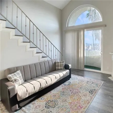 Image 2 - 628 South Gramercy Place, Los Angeles, CA 90005, USA - Condo for sale