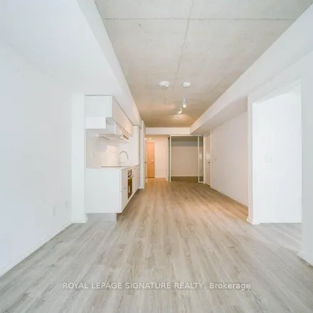 Image 3 - Art Shoppe Lofts & Condos, 2131 Yonge Street, Old Toronto, ON M4S 1P3, Canada - Apartment for rent