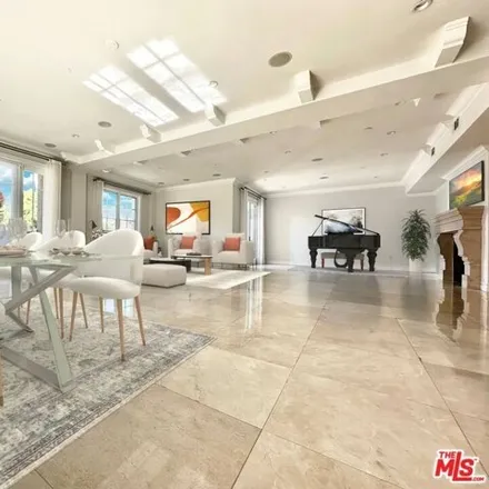 Image 5 - 208 Lasky Drive, Beverly Hills, CA 90212, USA - Condo for rent