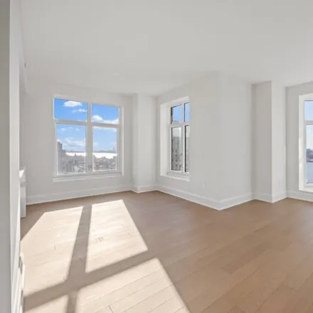 Rent this 2 bed condo on Union Theological Seminary in West 122nd Street, New York