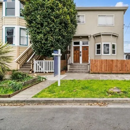 Image 3 - 1733;1735 8th Street, Oakland, CA 94626, USA - House for sale
