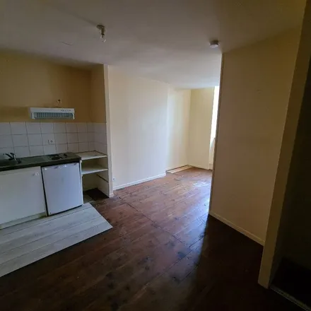 Rent this 1 bed apartment on 5 Rue Chanzy in 40400 Tartas, France