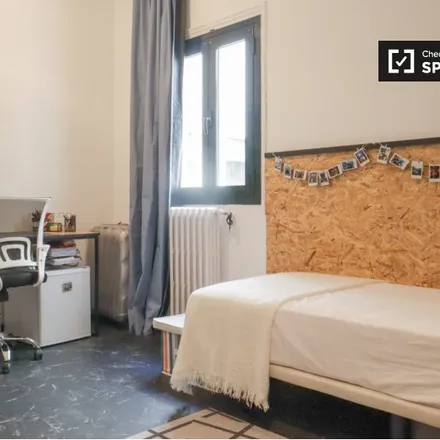 Rent this 1 bed apartment on Monasterio de la Visitación (Salesas) in Calle de Fernández de la Hoz, 18