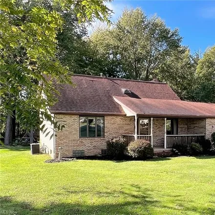 Image 1 - 46680 Middle Ridge Road, Amherst, OH 44001, USA - House for sale