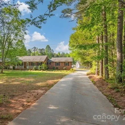 Image 7 - 7038 Quailwood Dr, Stanley, North Carolina, 28164 - House for sale