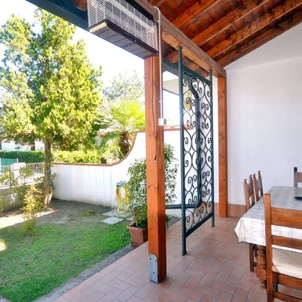 Rent this 3 bed house on 44022 Comacchio FE