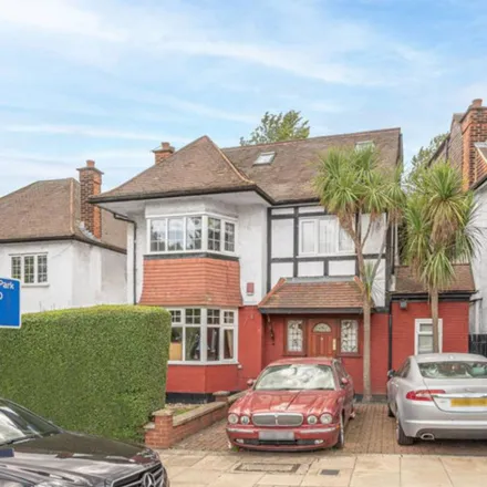 Rent this 6 bed house on 93 Shirehall Park in London, NW4 2QX